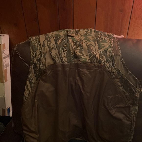 Northwest Territory Men's Hunting Vest Size XL - Picture 4 of 4